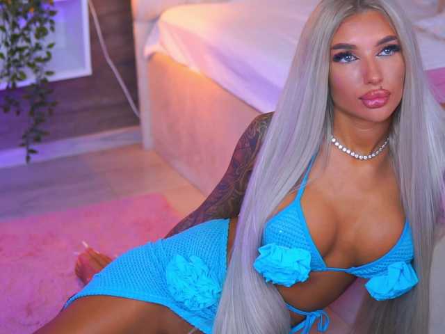 JuicyJessye live cam on BongaCams