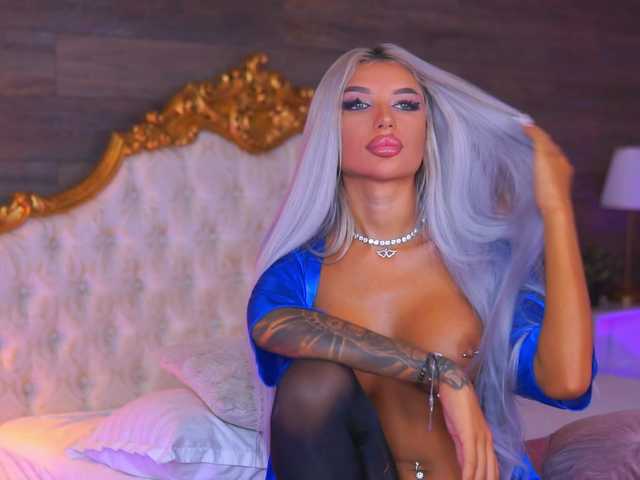 JuicyJessye live cam on BongaCams