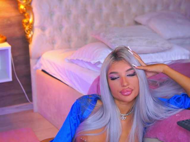 JuicyJessye live cam on BongaCams