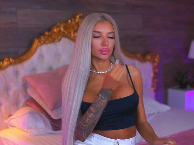 JuicyJessye live cam on BongaCams