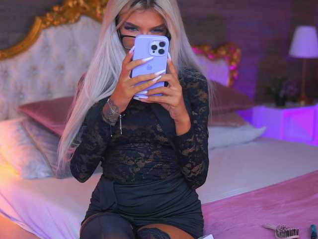 JuicyJessye live cam on BongaCams
