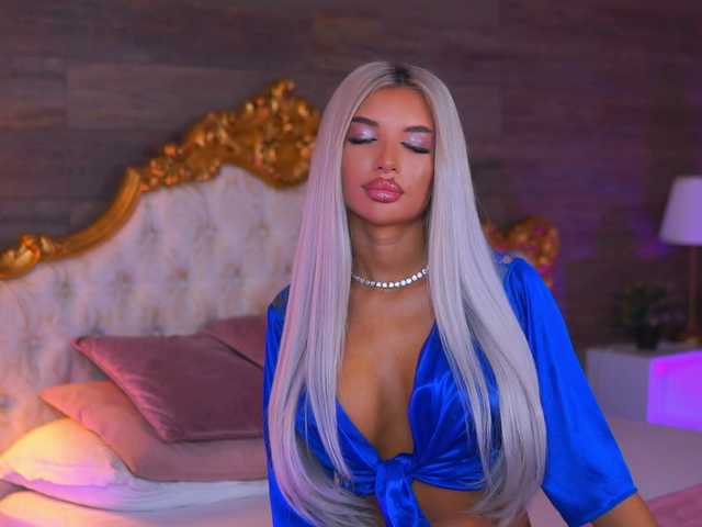 JuicyJessye live cam on BongaCams