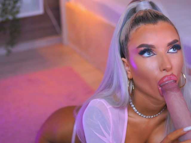 JuicyJessye live cam on BongaCams