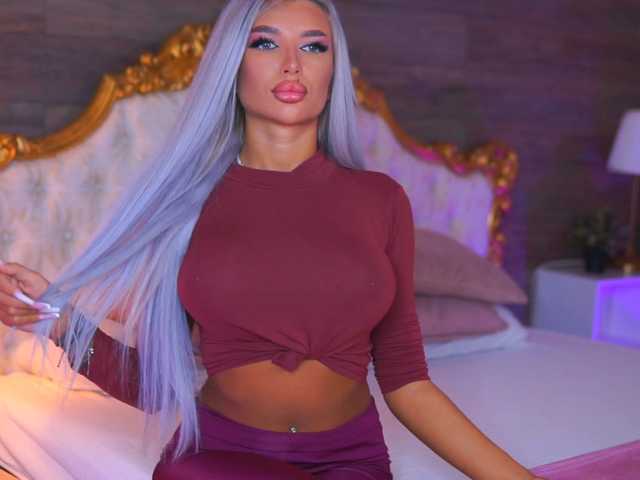 JuicyJessye live cam on BongaCams