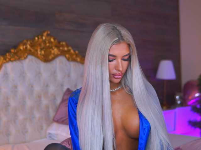 JuicyJessye live cam on BongaCams