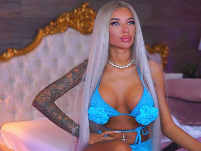 JuicyJessye live cam on BongaCams