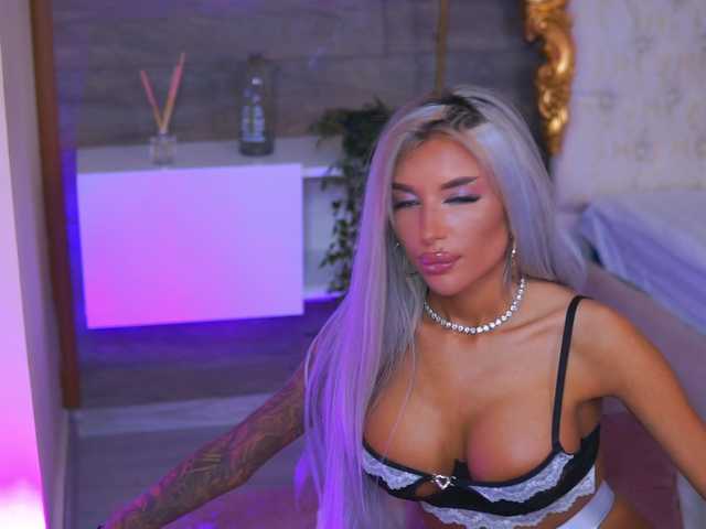 juicyjessye cam belle