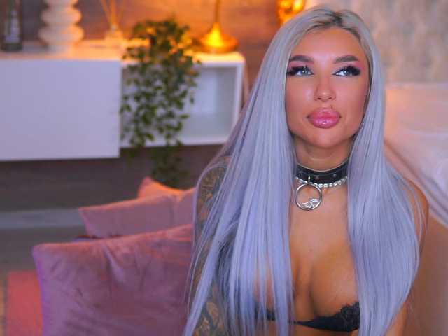 JuicyJessye, en vivo ahora en BongaCams