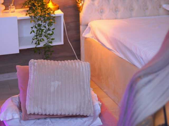 Live трансляция JuicyJessye - slutnetki.online