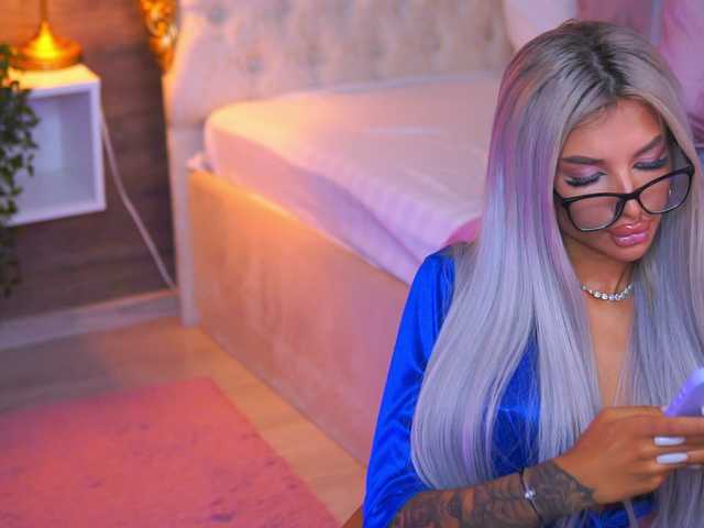 JuicyJessye live cam on BongaCams