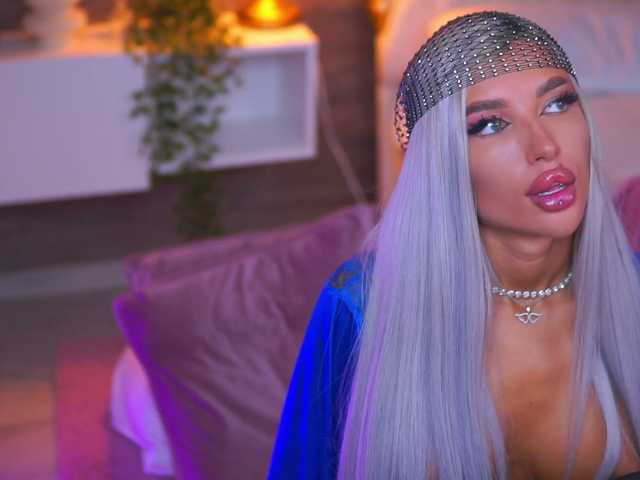 JuicyJessye live cam on BongaCams