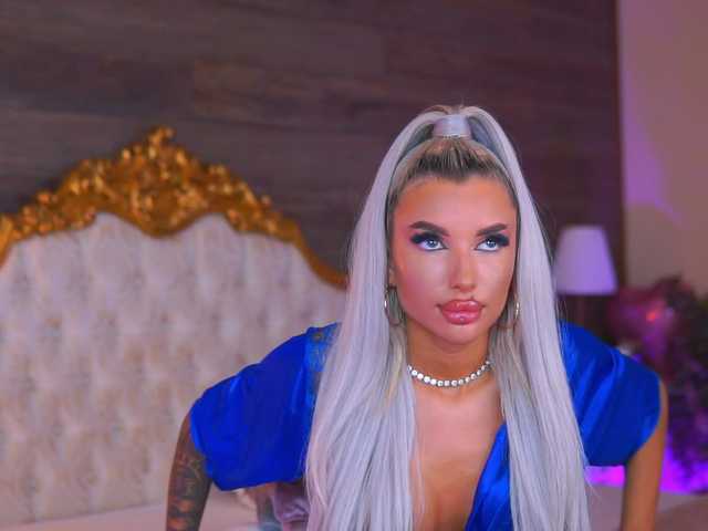 JuicyJessye live cam on BongaCams