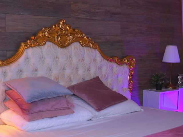 JuicyJessye live cam on BongaCams