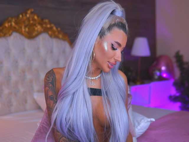 JuicyJessye live cam on BongaCams