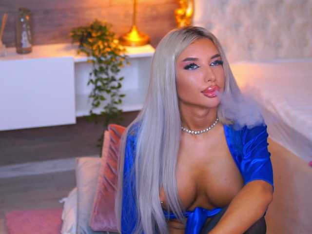 JuicyJessye live cam on BongaCams