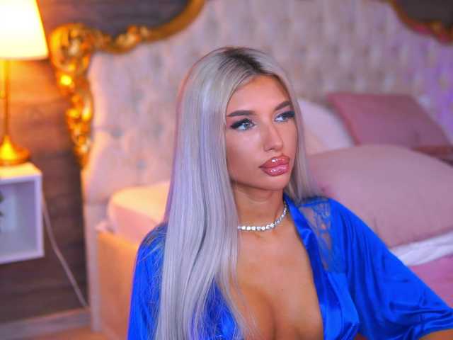 JuicyJessye live cam on BongaCams