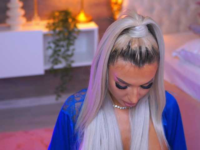 JuicyJessye live cam on BongaCams