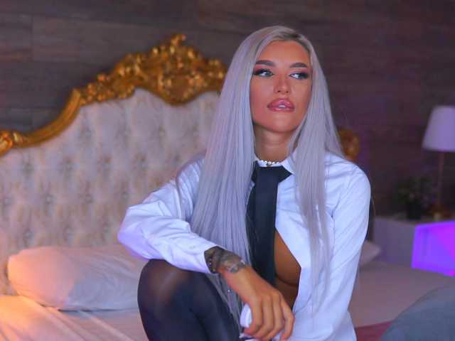 JuicyJessye live cam on BongaCams