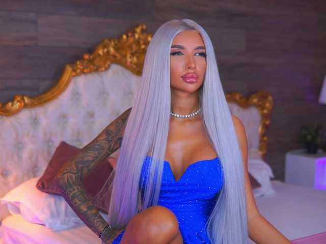 JuicyJessye live cam on BongaCams
