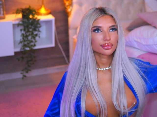 JuicyJessye live cam on BongaCams