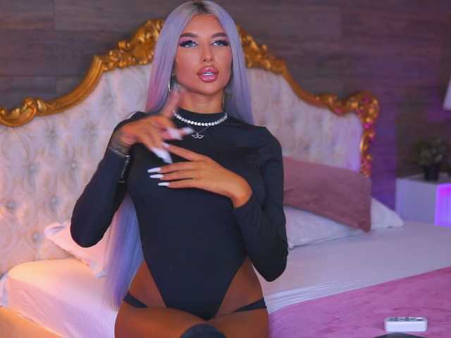 JuicyJessye live cam on BongaCams