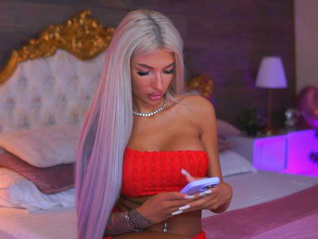 JuicyJessye live cam on BongaCams