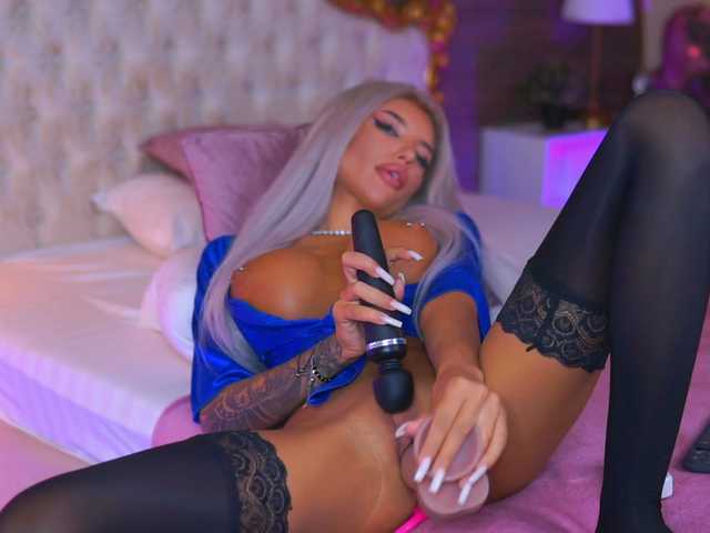  JuicyJessye chat room