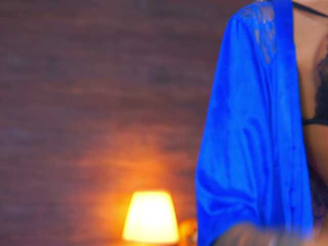 JuicyJessye live cam on BongaCams
