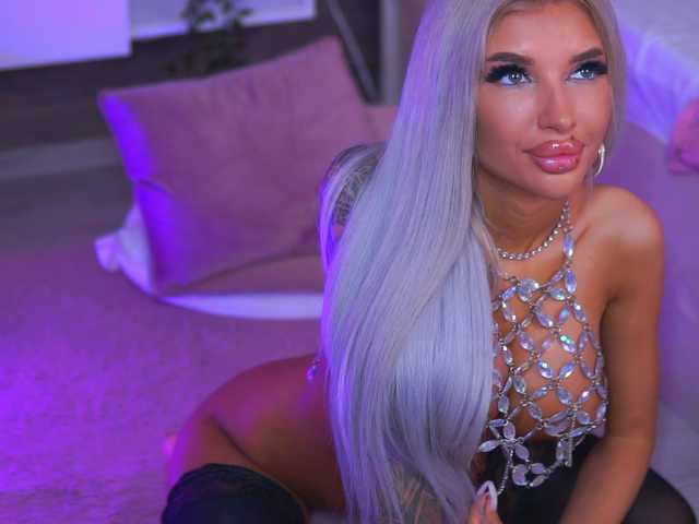 JuicyJessye live cam on BongaCams