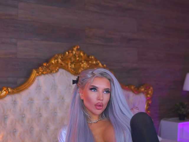  JuicyJessye chat room