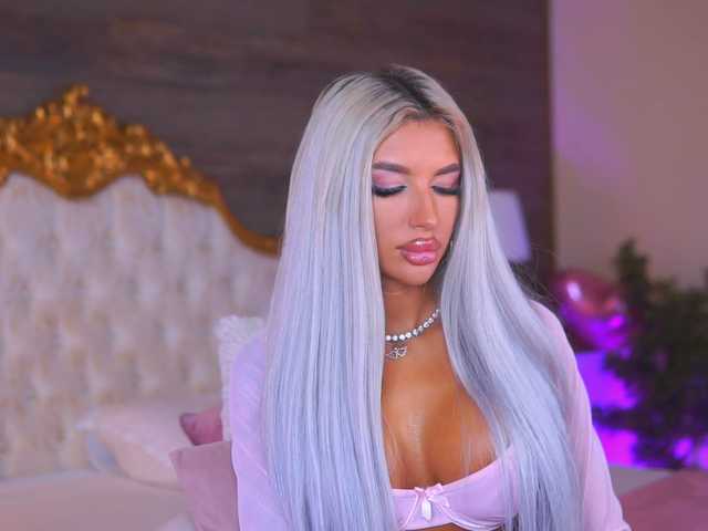 JuicyJessye live cam on BongaCams