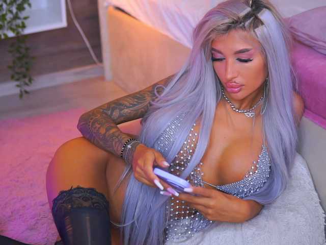 JuicyJessye live cam on BongaCams