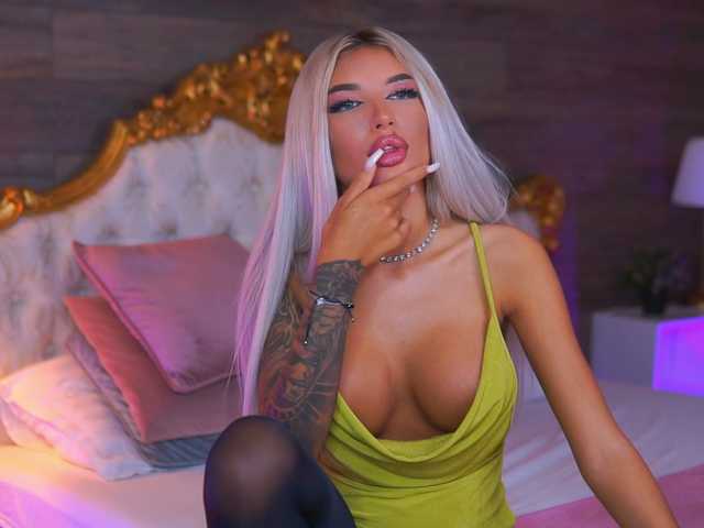 JuicyJessye live cam on BongaCams