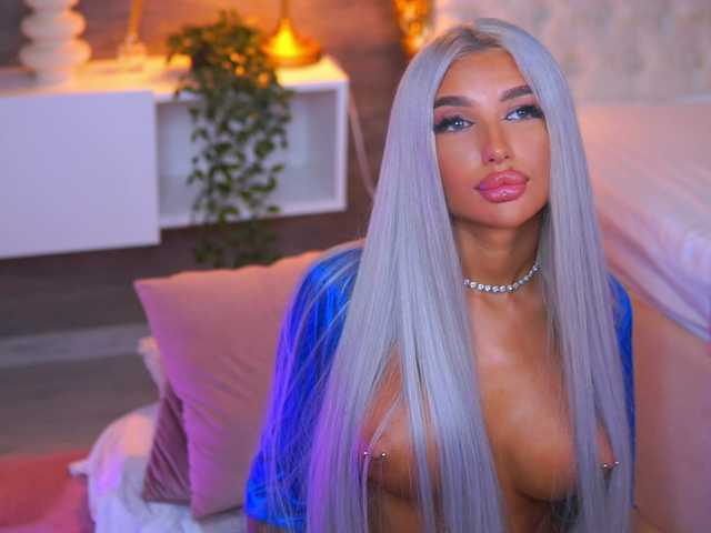 JuicyJessye live cam on BongaCams