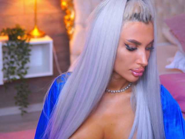 JuicyJessye live cam on BongaCams