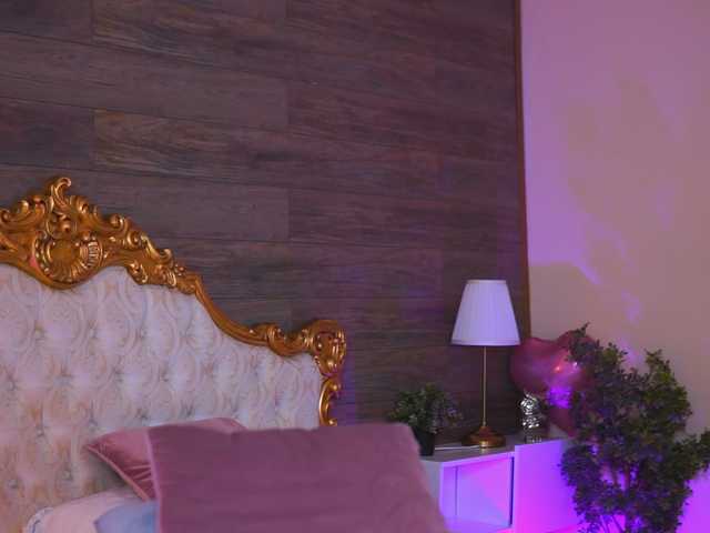JuicyJessye live cam on BongaCams