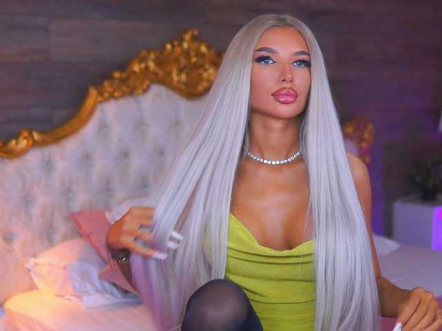 JuicyJessye live cam on BongaCams
