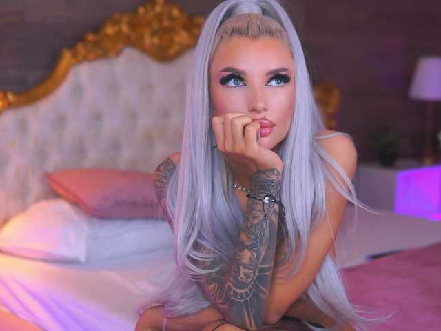  JuicyJessye chat room