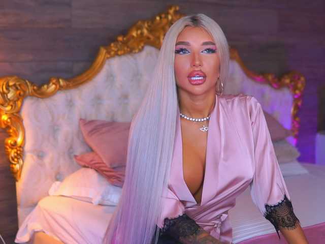 JuicyJessye live cam on BongaCams