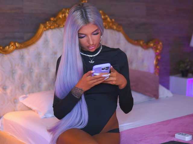 JuicyJessye live cam on BongaCams
