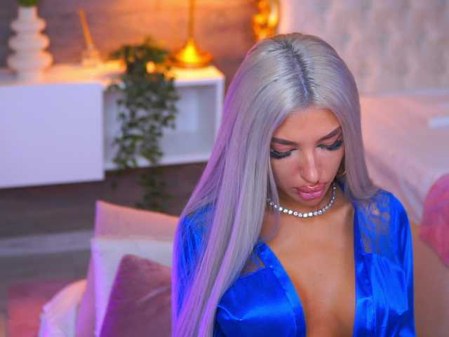 JuicyJessye live cam on BongaCams
