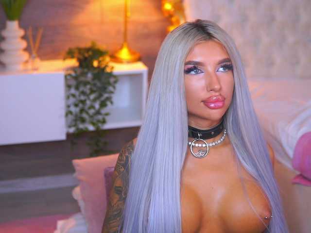 JuicyJessye live cam on BongaCams