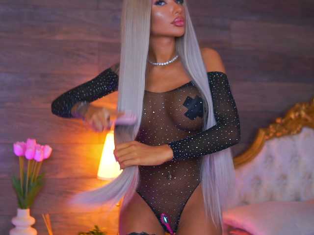 JuicyJessye live cam on BongaCams
