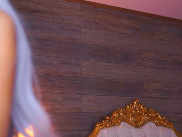 JuicyJessye live cam on BongaCams