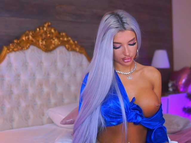 JuicyJessye live cam on BongaCams