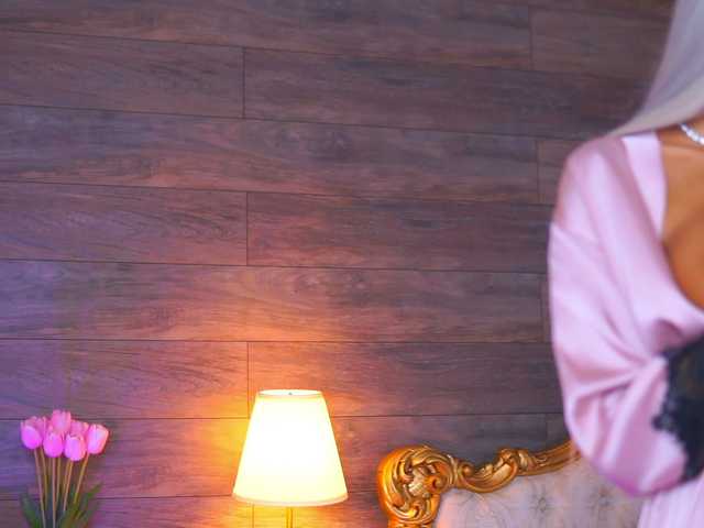 JuicyJessye live cam on BongaCams