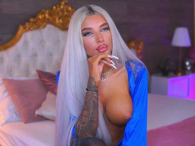 JuicyJessye live cam on BongaCams