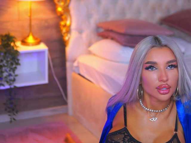JuicyJessye live cam on BongaCams