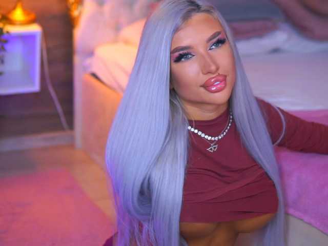 JuicyJessye live cam on BongaCams