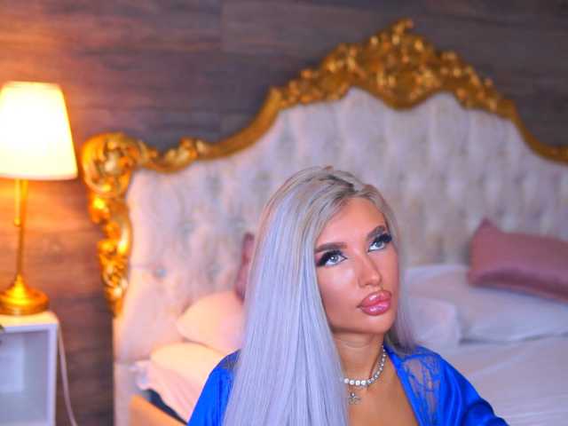 JuicyJessye live cam on BongaCams
